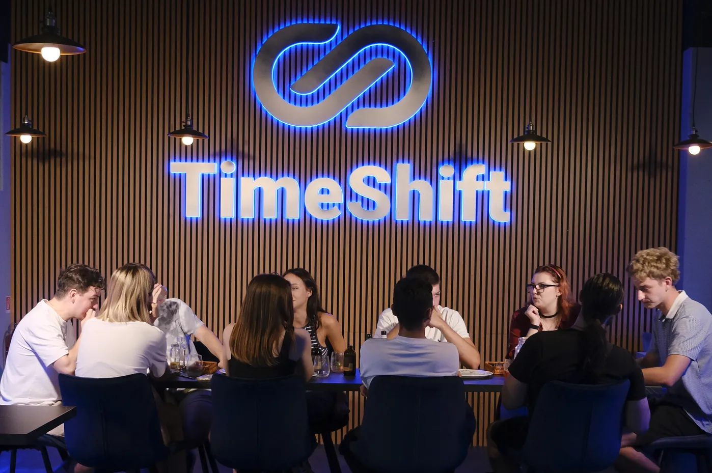 Oddychová zóna s reštauráciou a barom