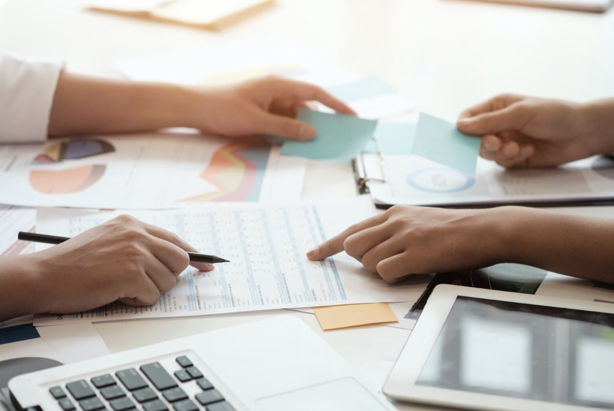 Unwinding Growth: B2B SaaS Operators Pick Up the Pieces