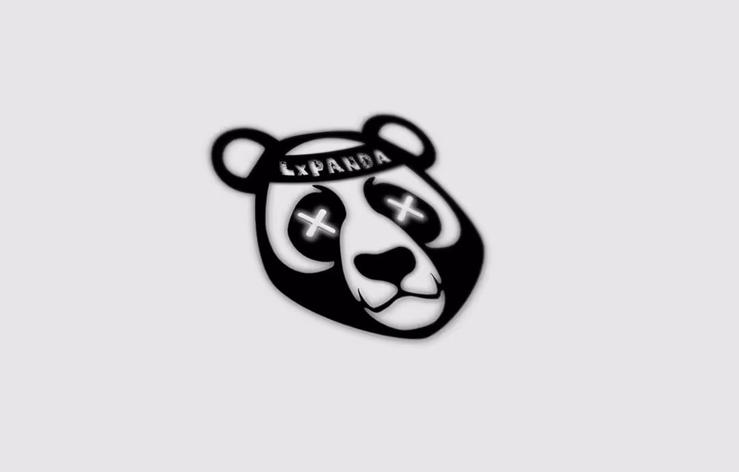 LxPandaBeatz-Logo – entworfen für den Beat-Produzenten, stilisierter Pandakopf mit Schriftzug