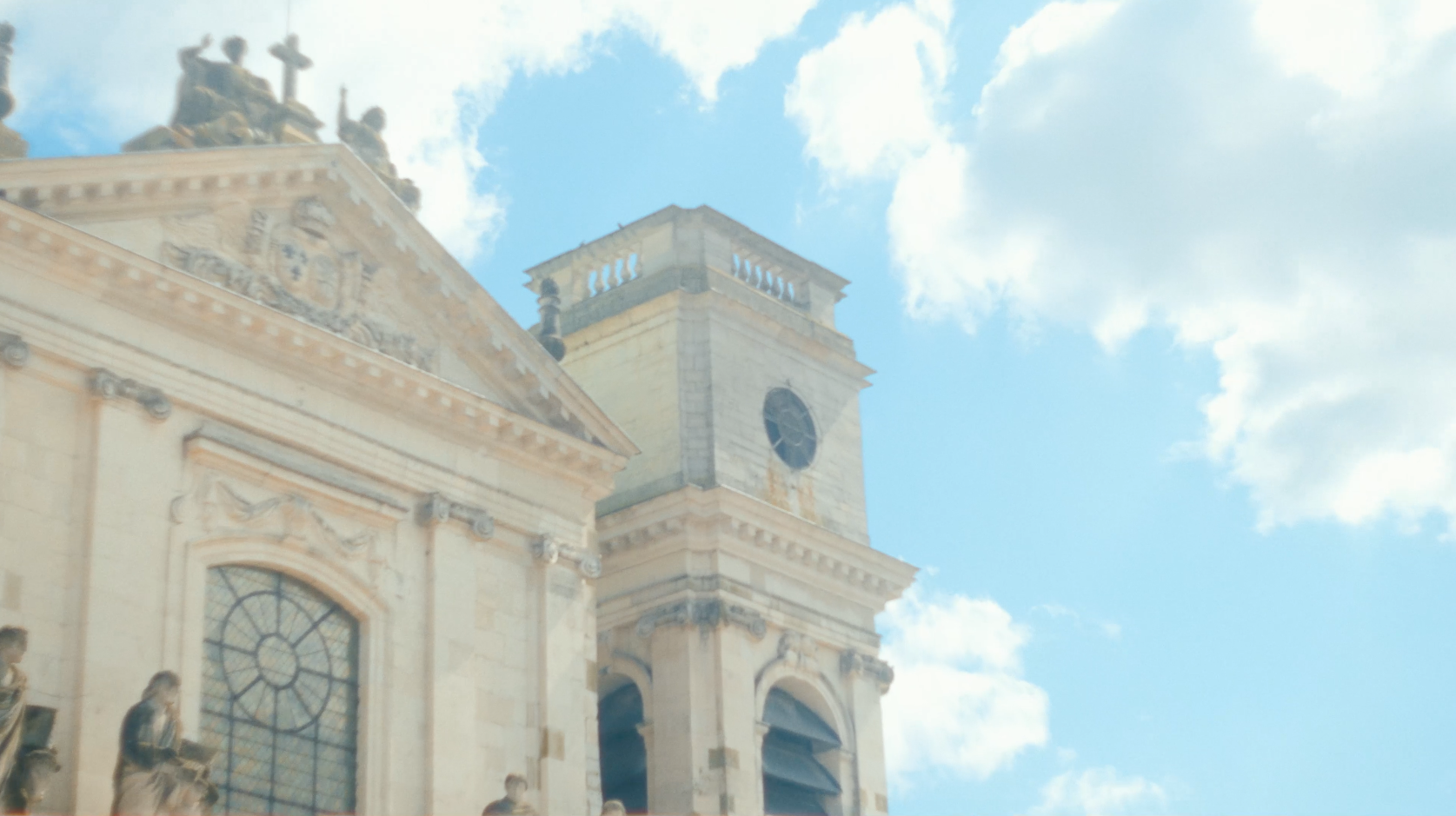 Yvonne & Pierrette - La Vida Locale I