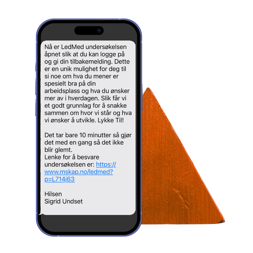 Mobilskjerm med tekstmelding på norsk som inviterer til å svare på LedMed-undersøkelsen om arbeidsplassen, med lenke og signatur.