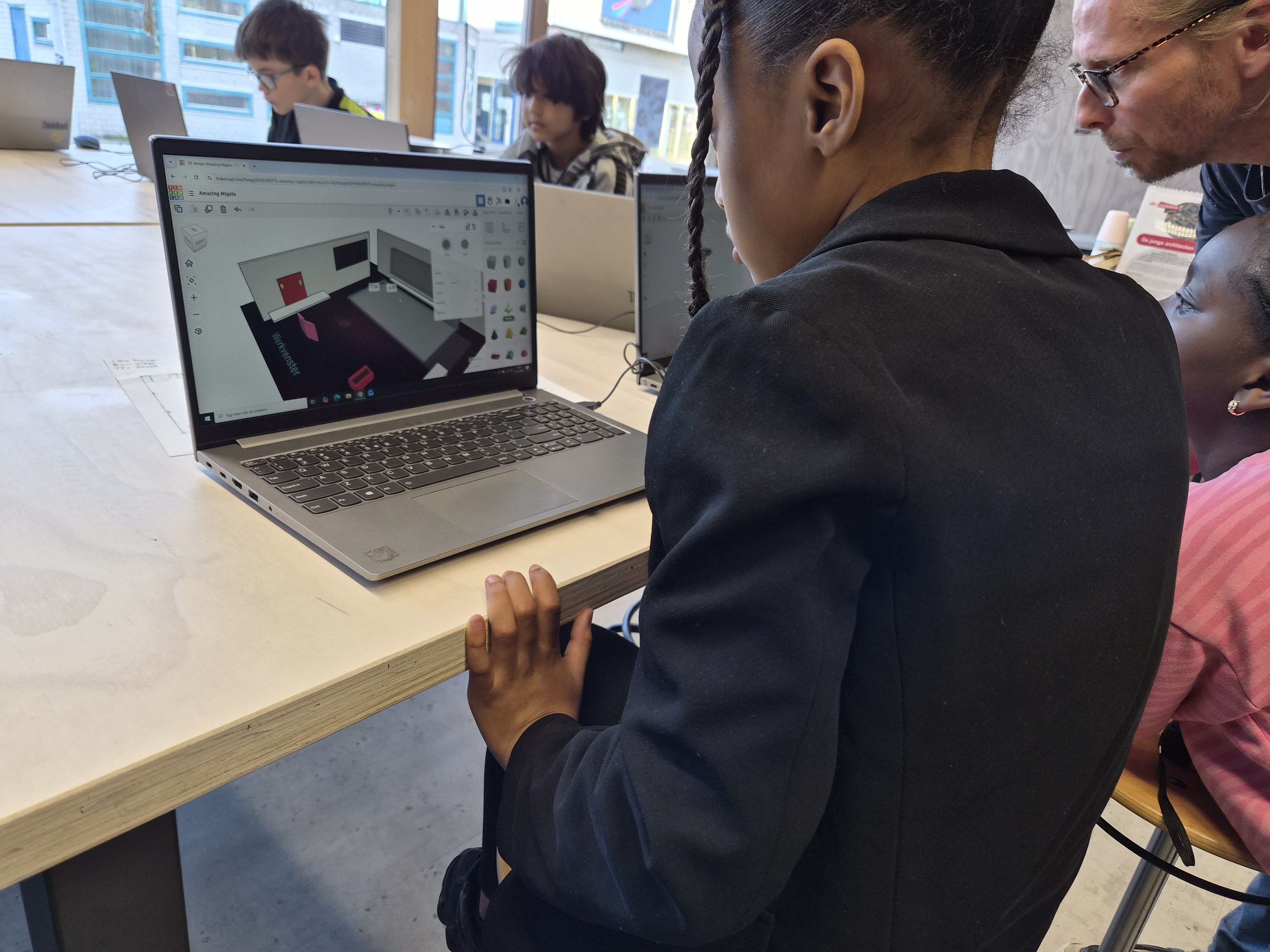 Jonge architecten ontdekken hun buurt met Tinkercad en Google Maps
