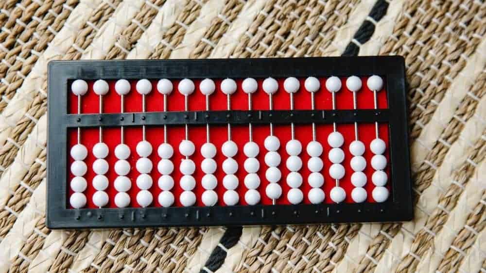 Calculate using abacus