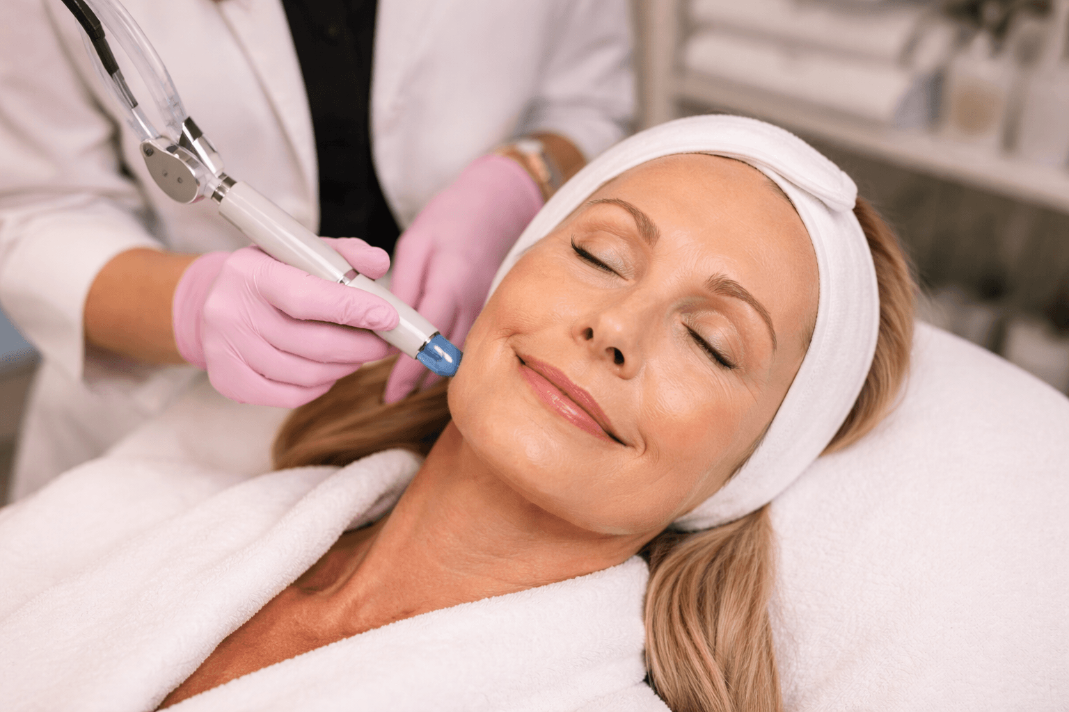 Patient receiving wrinkle-reducing facial treatment in Hamden, Connecticut at Dolce Vida MedSpa