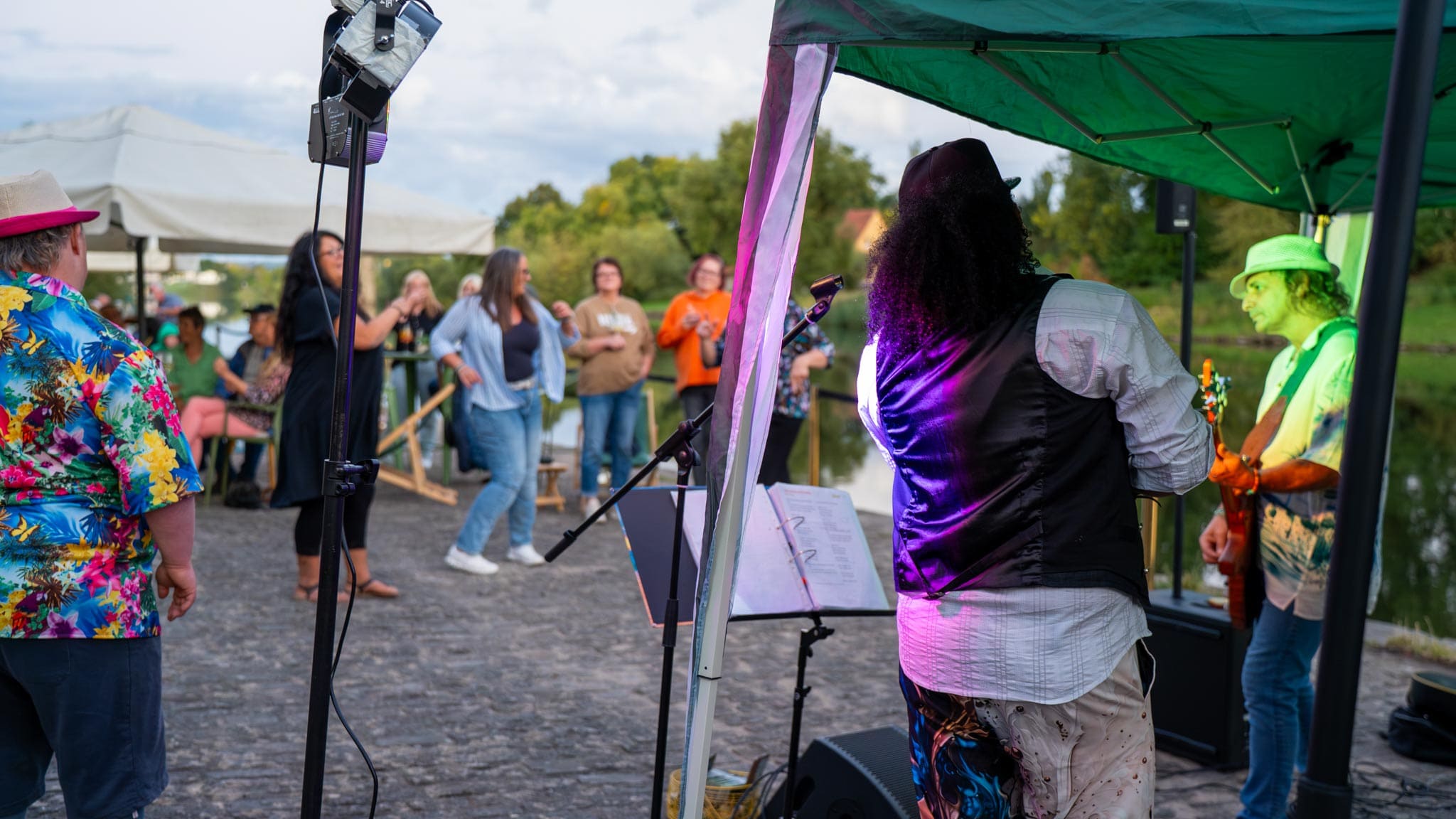 image of drinks and cocktails (for a japanese restaurant)