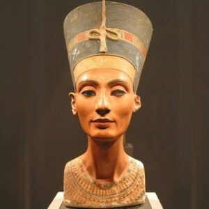 Nefertiti Neck