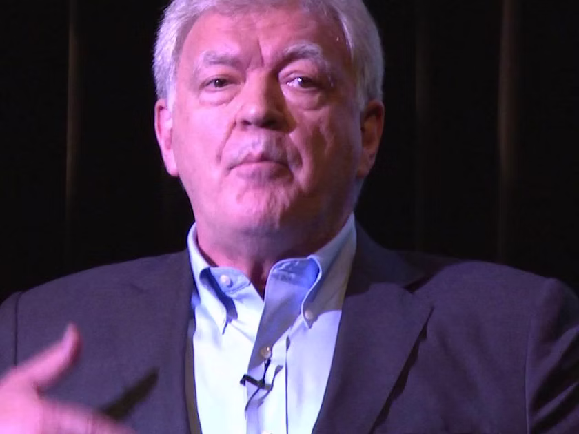 A hostage negotiator teaches leadership through bonding