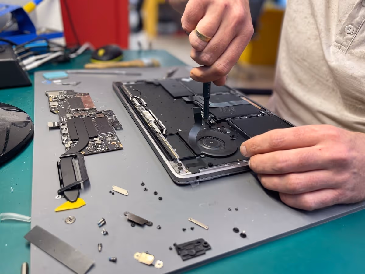 Ремонт MacBook в Технозір сервис центре Одесса