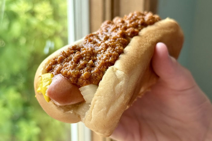 Pal's Famous Chili Hot Dogs