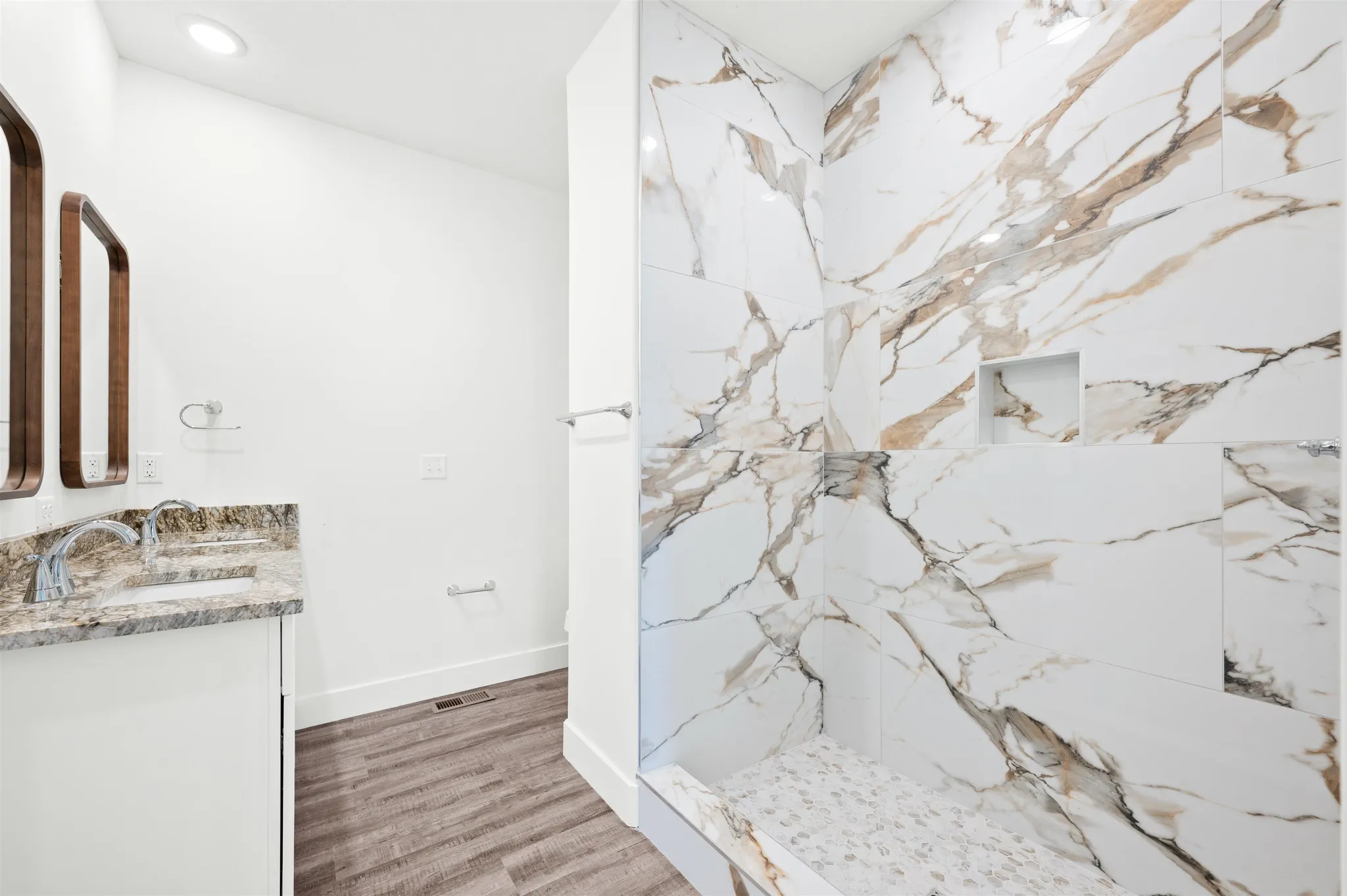 Saddlebrook Feature 1 Bathroom