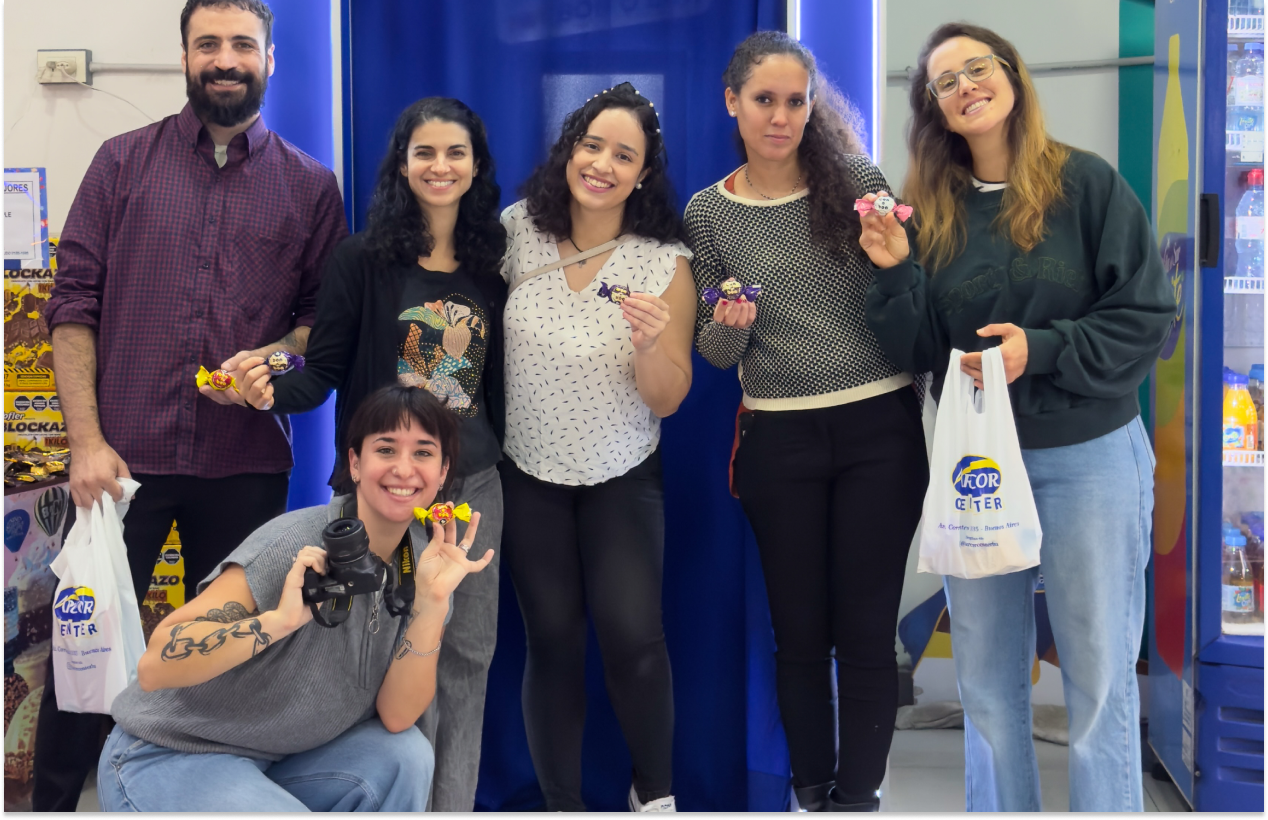 Photo of the Portinos team at an Arcor event.