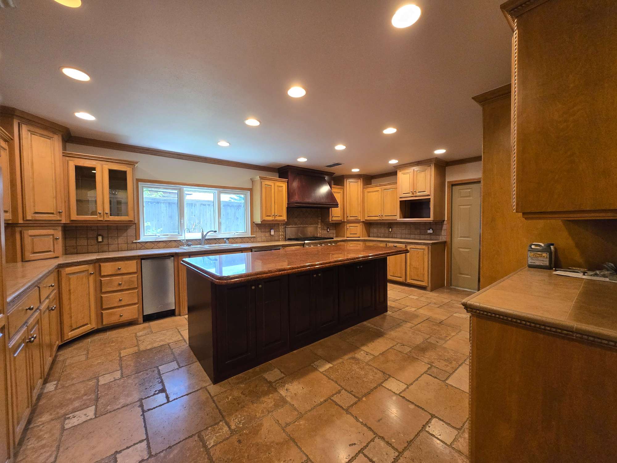 Beautiful Custom Home Kitchen 1