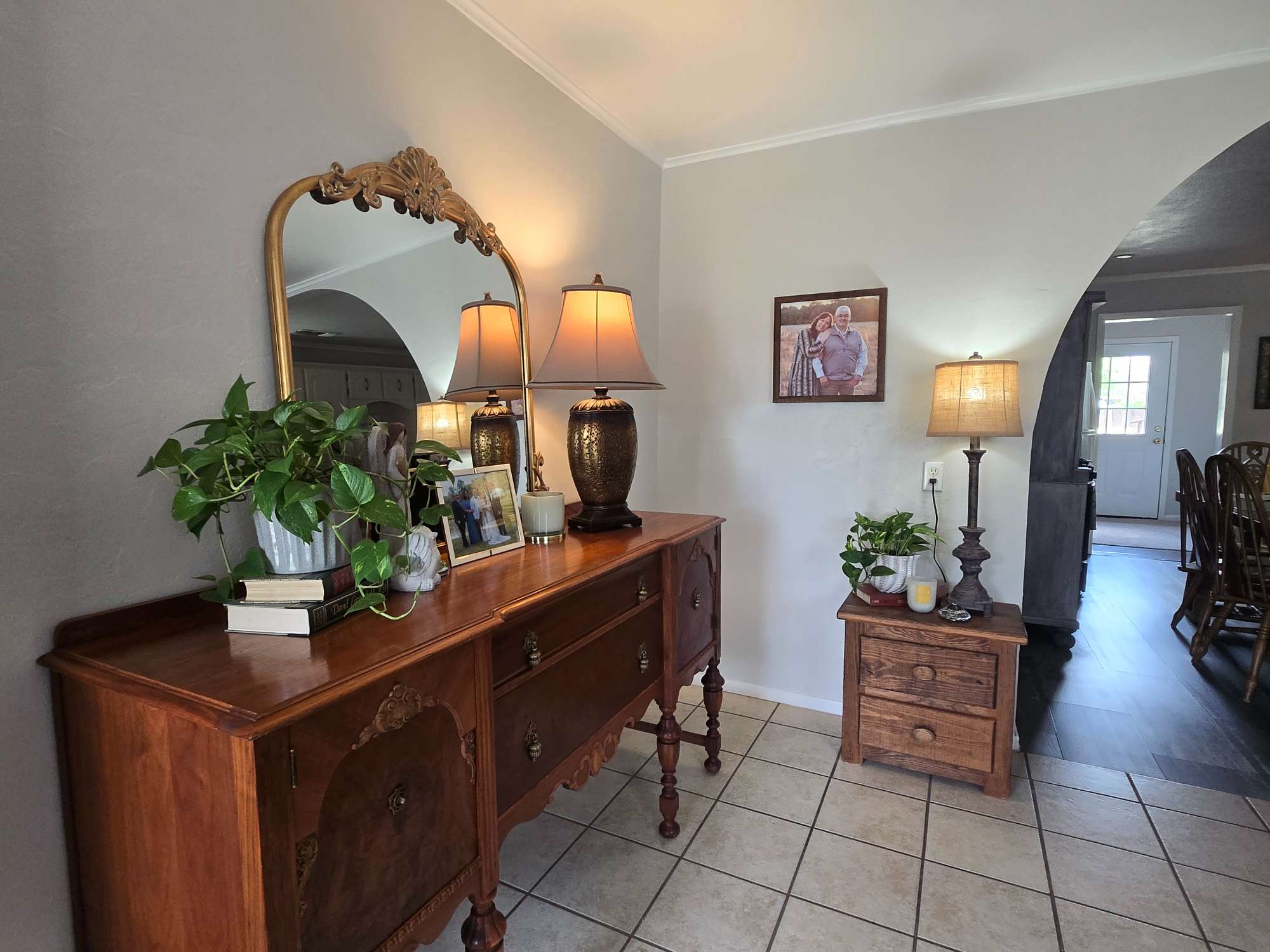 Cozy Home on a Large Lot Living Room 1