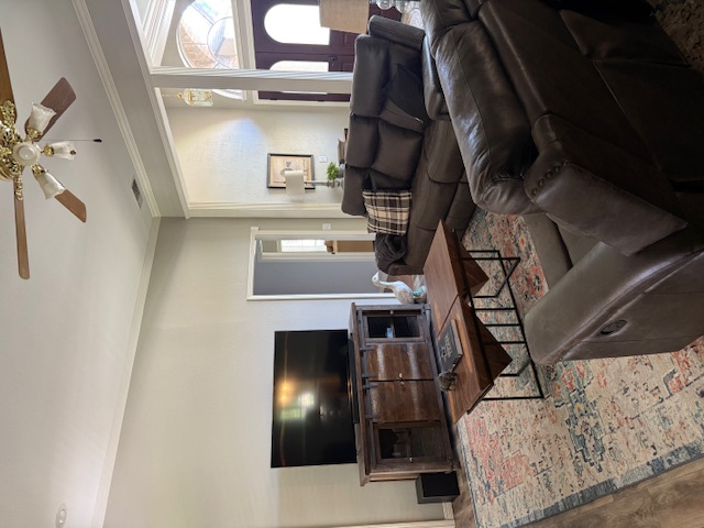 Close to Perfect Living Room 2