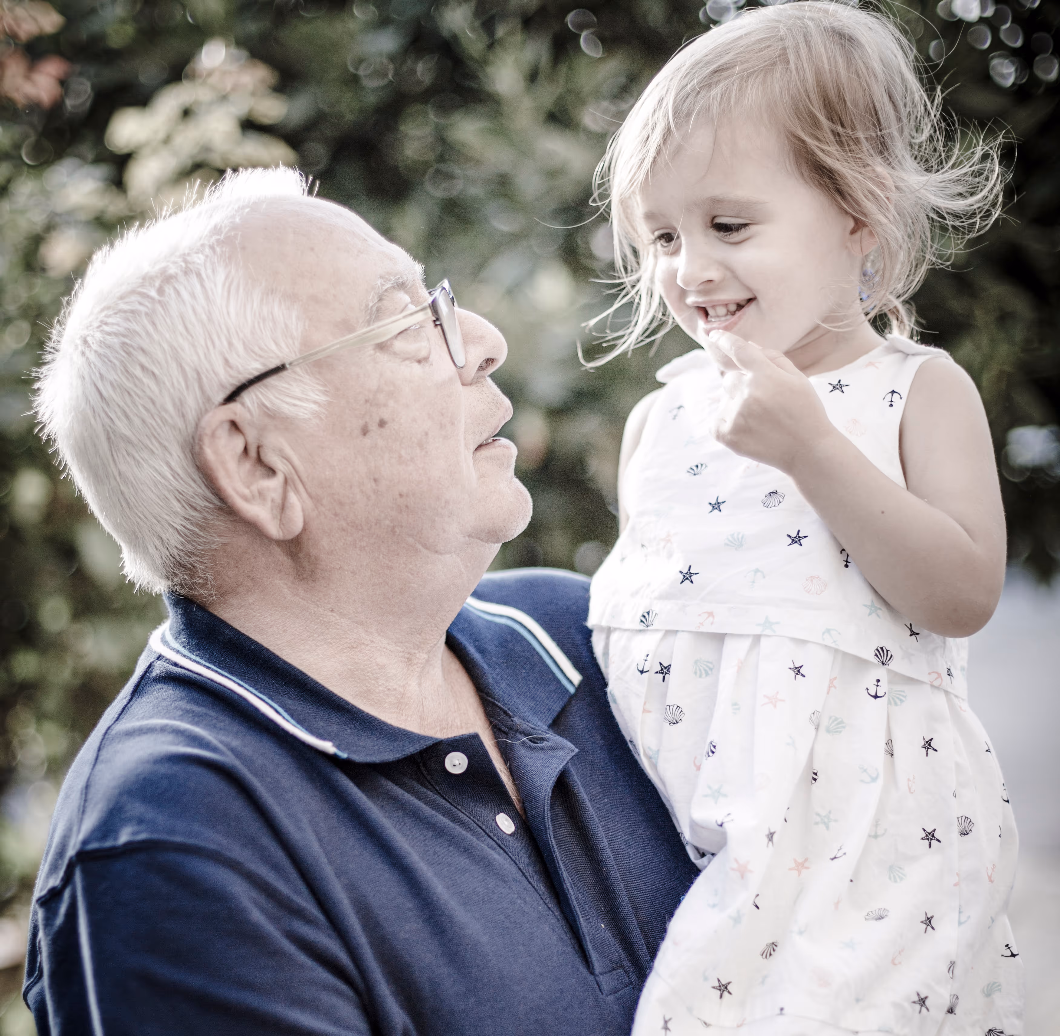 And old man and a little girl