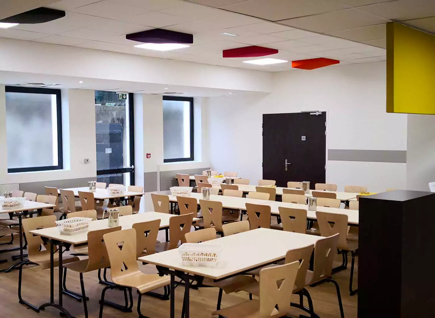 Salle du self Bâtiment A du Collège