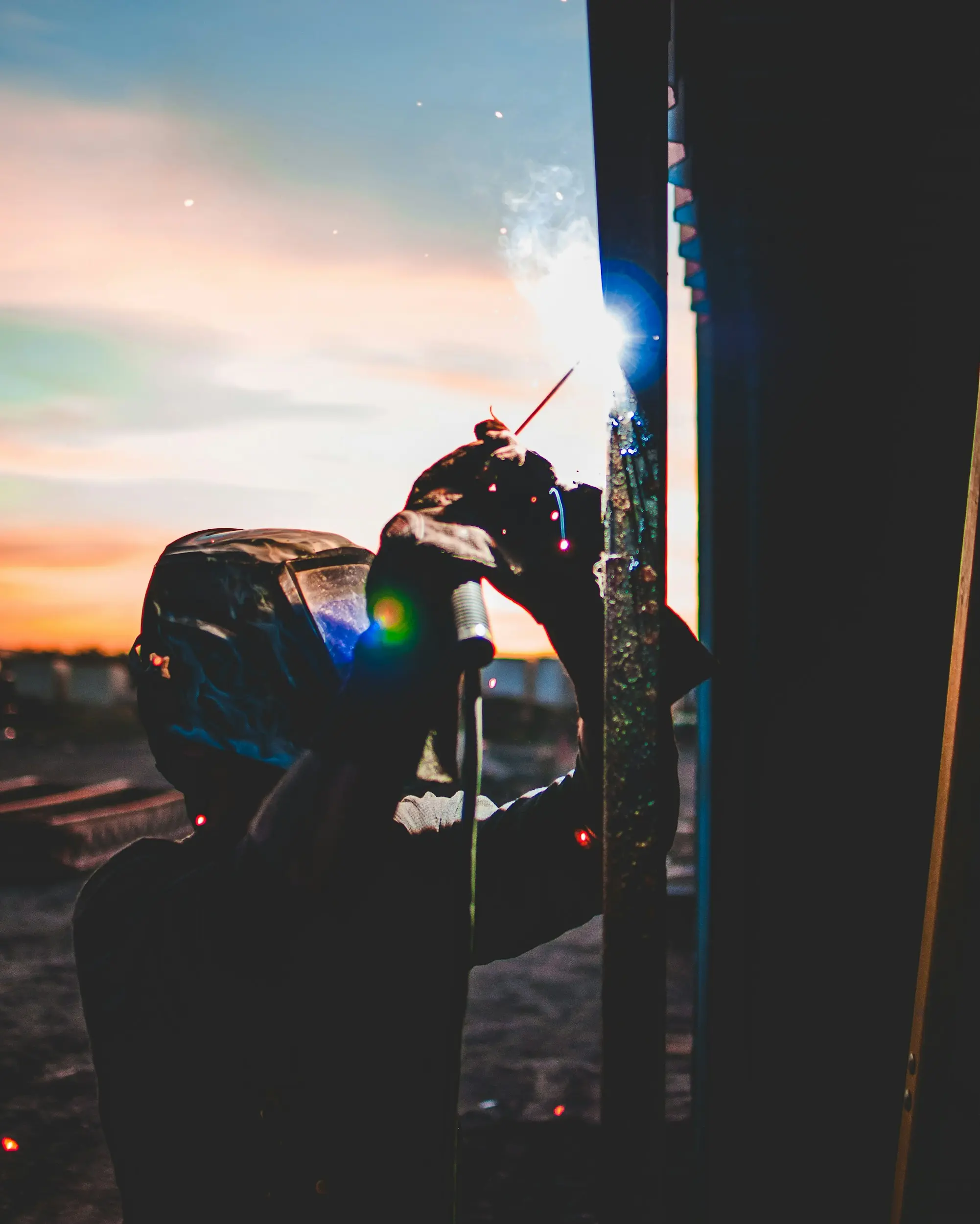 welding with supports and safety gear