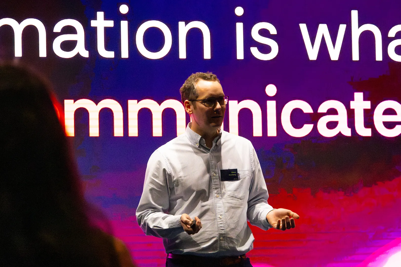 Bild på Glenn Svanberg från Fiwes event Fiwe Collaboration Forum på Uni3 by Geely i mars 2025.