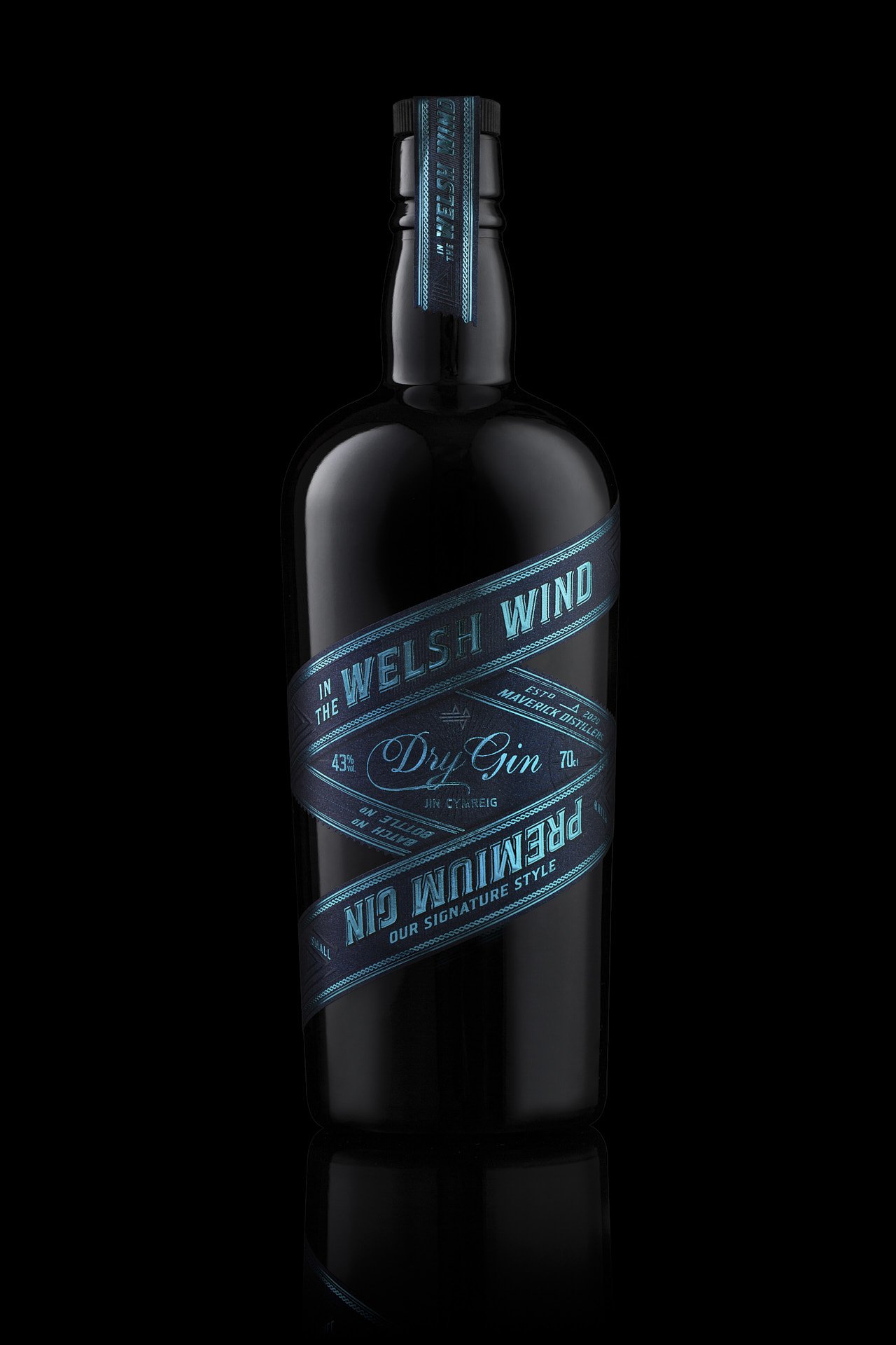 Full In the Welsh Wind Gin Signature Style gin bottle, front-facing