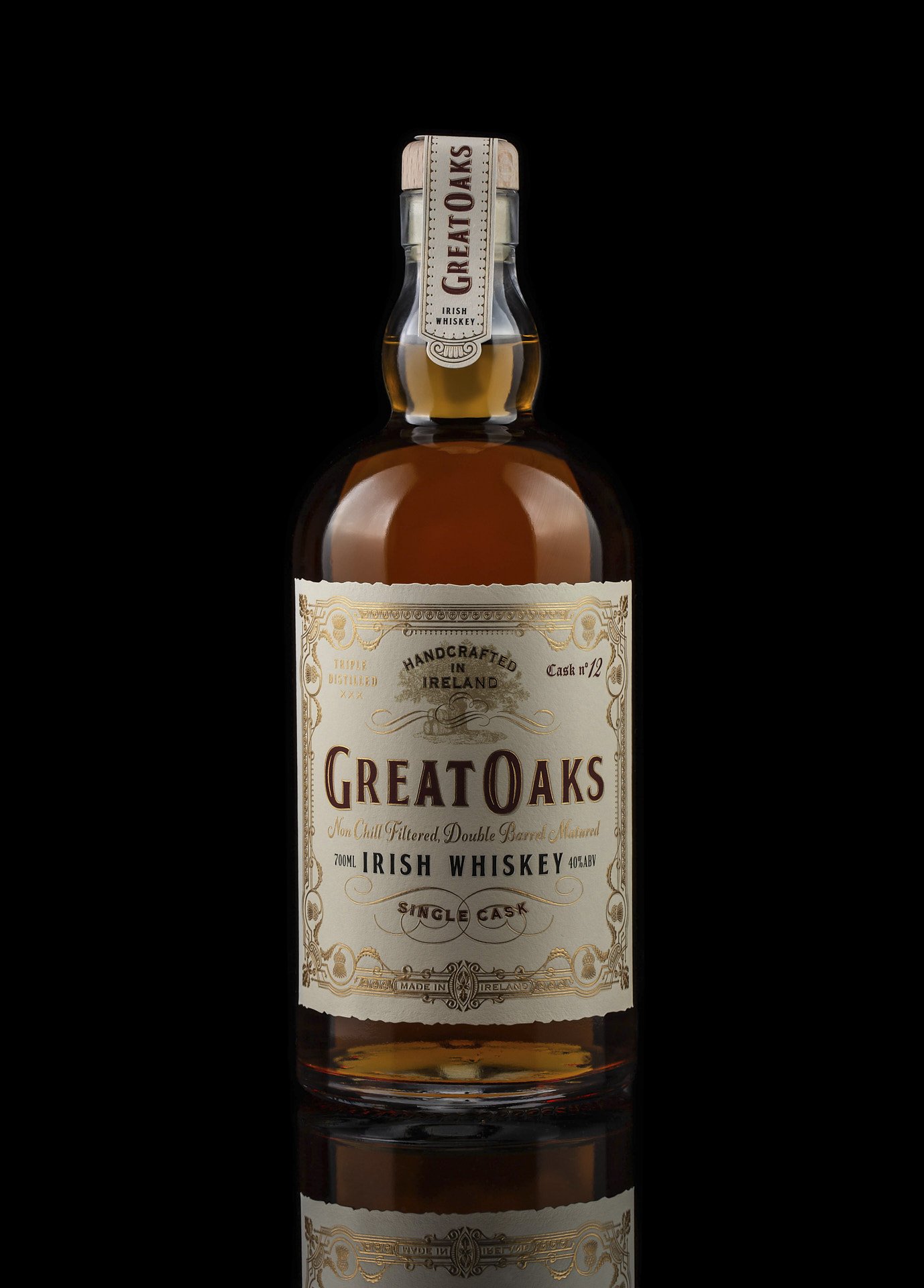 Full Great Oaks whiskey bottle, front-facing