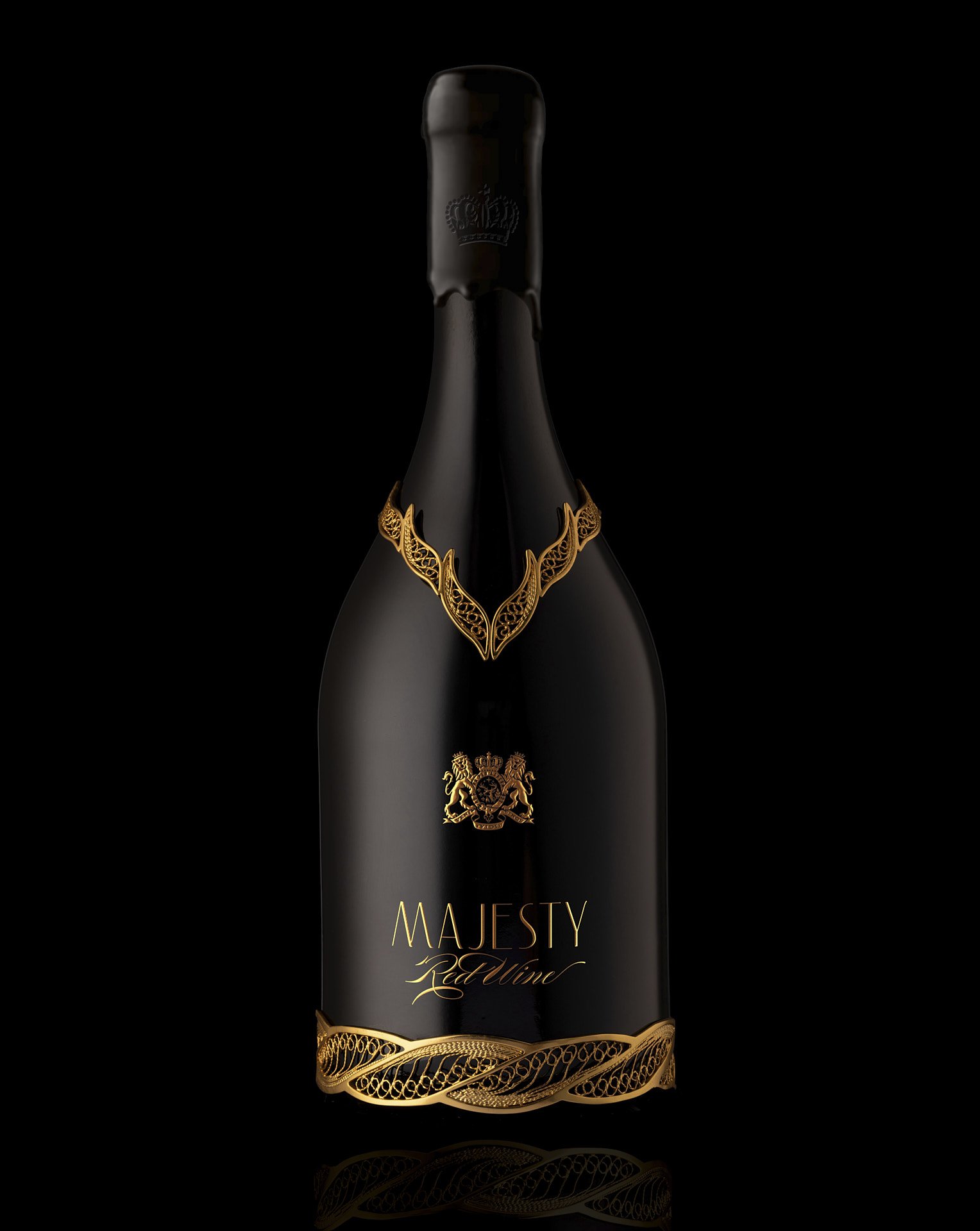 Full Majesty wine bottle, front-facing