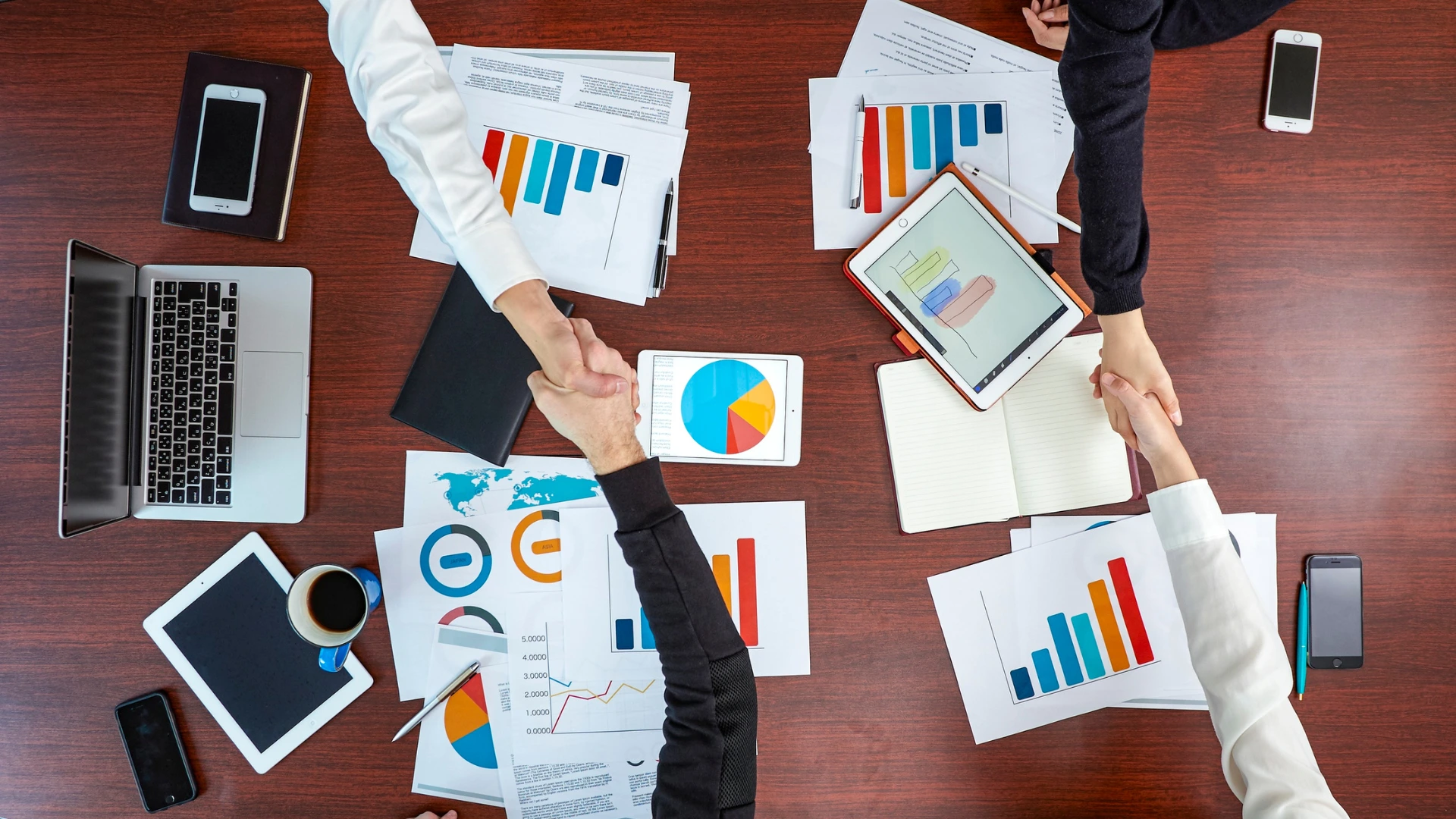 Creating Effective Local Partnerships: The Secret to Expanding Your Reach in 2025