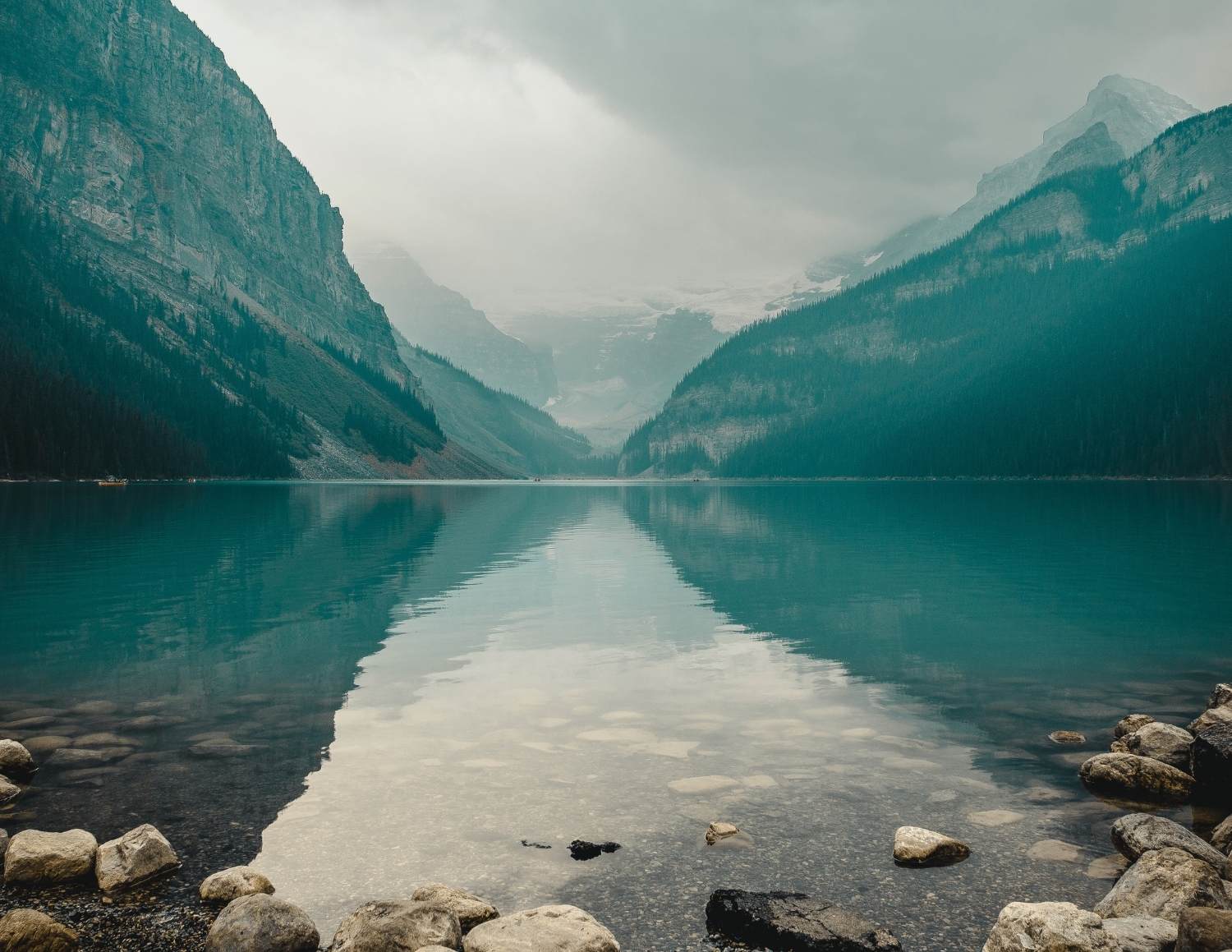 KedraBrand Co.  Lake Louise. Branding. 