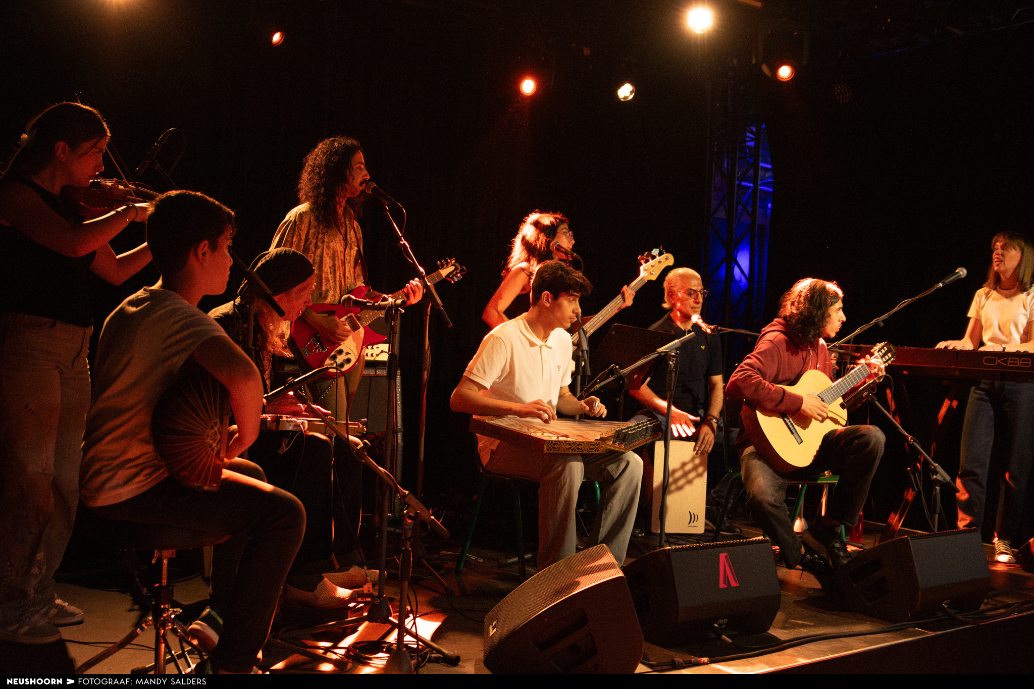 Grenzeloze Muziek Live