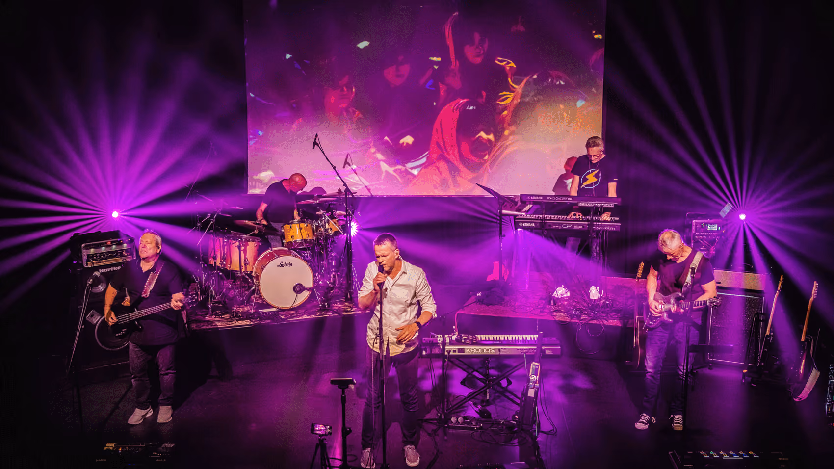 Marquee Square Heroes & Dry Land play Marillion