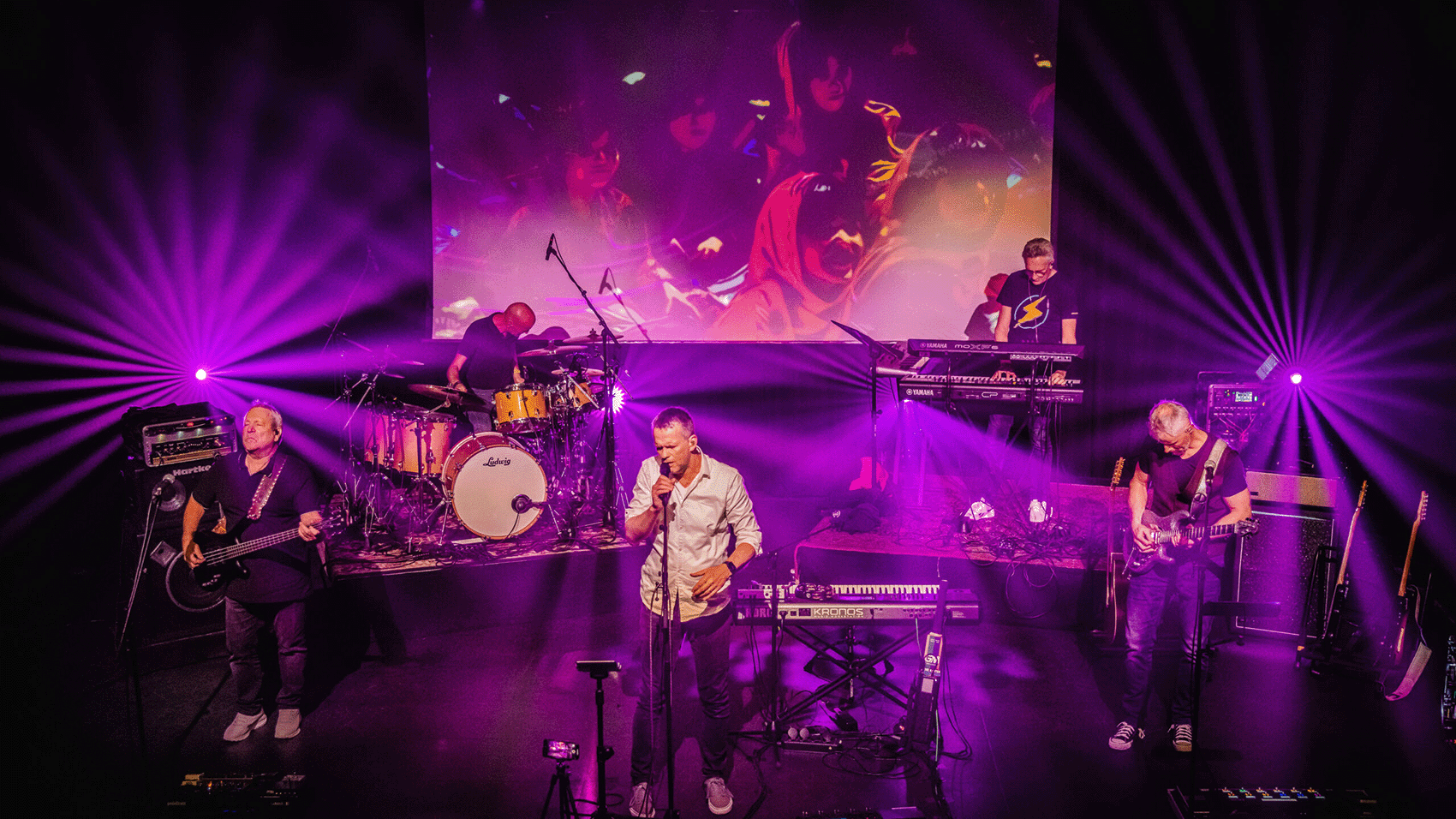 Marquee Square Heroes & Dry Land play Marillion