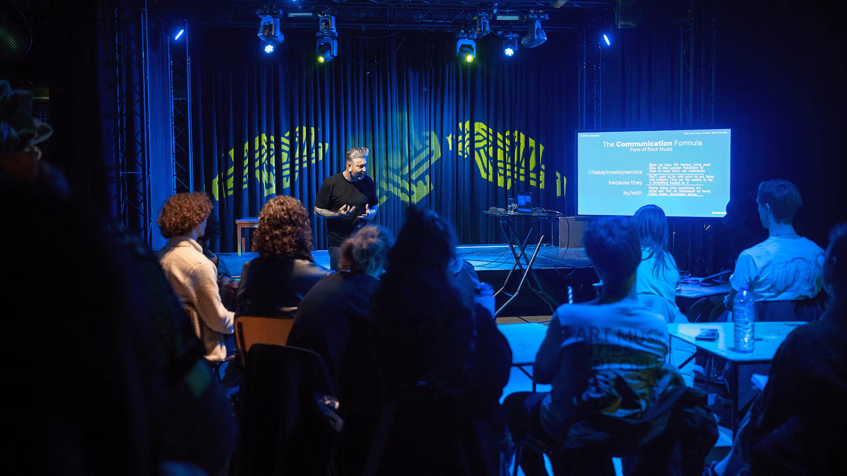 Vraag de Pro: Label, Distributie & Alles Daartussenin