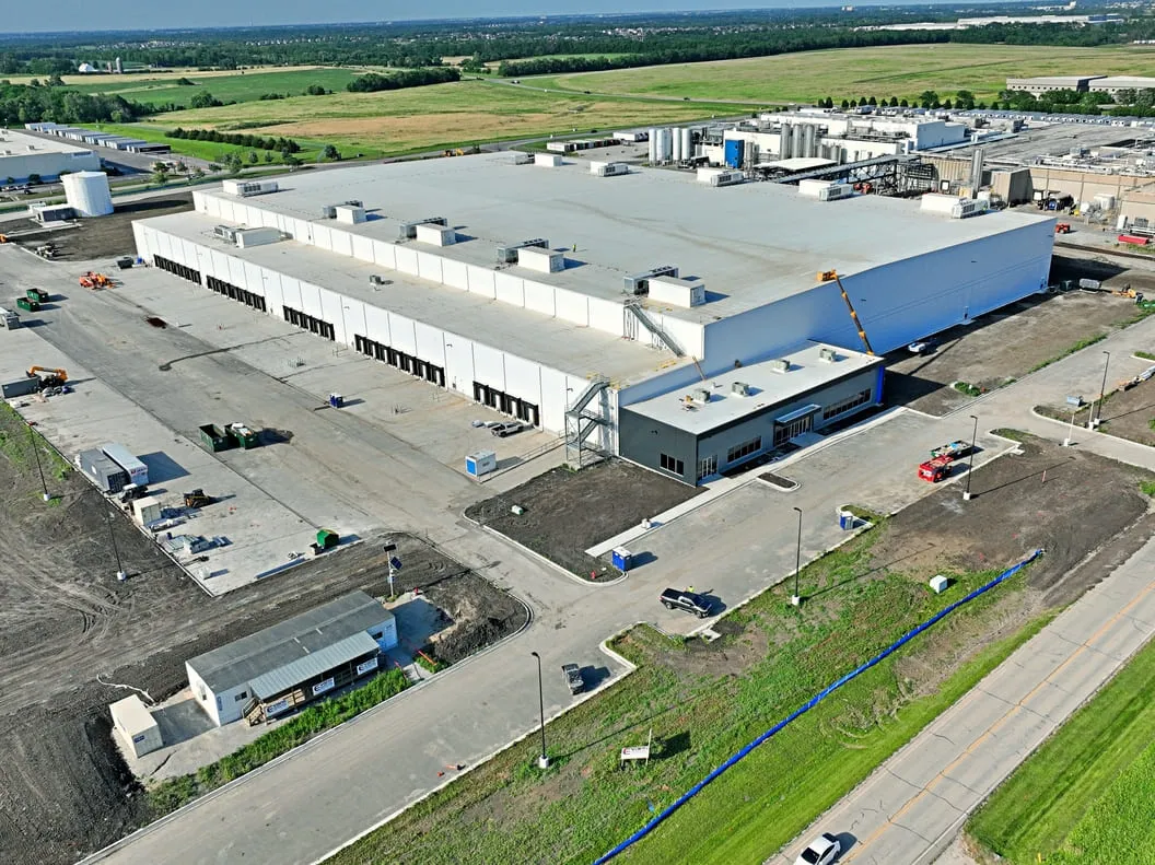 In 2026’s New Jersey industrial market, cold storage represents a unique opportunity. Vacancy rates are low, and much of the existing stock is 40+ years old and facing obsolescence. Furthermore, new construction requires specialized expertise that many traditional industrial developers lack.