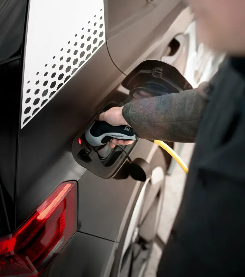 Service Three Trigger Image