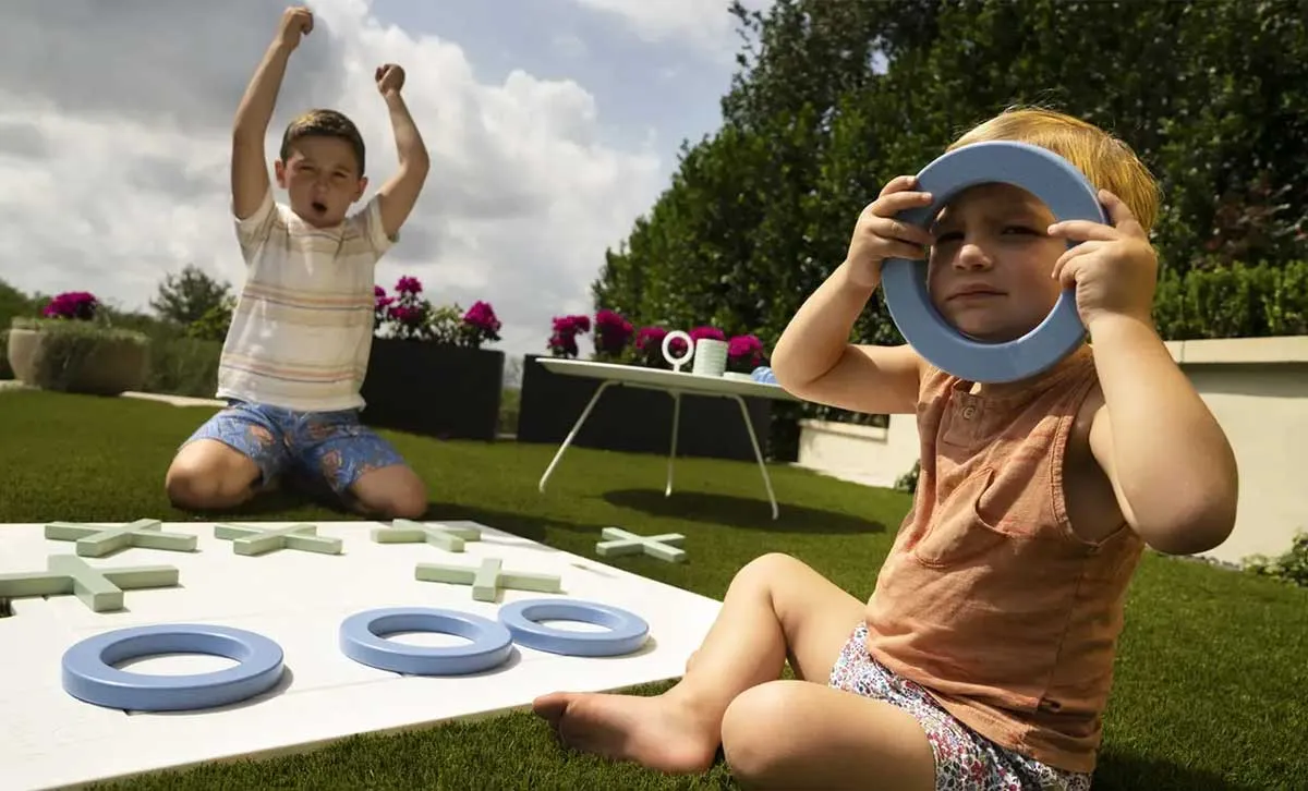 giant outdoor tic tac toe