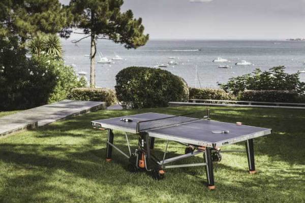 outdoor table tennis scene