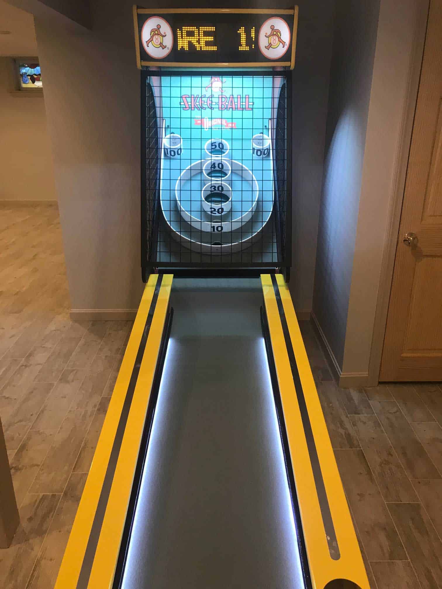 skee ball skeeball table