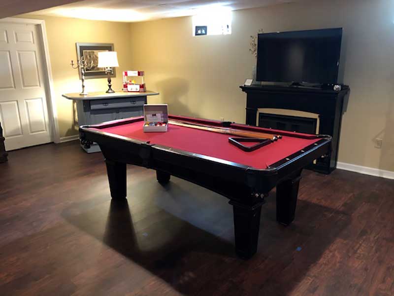 red pool table