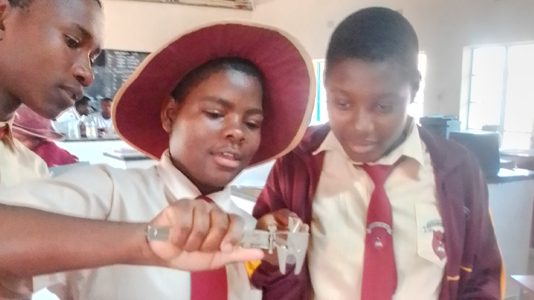 Zimbabwe Hands on Learning Photo