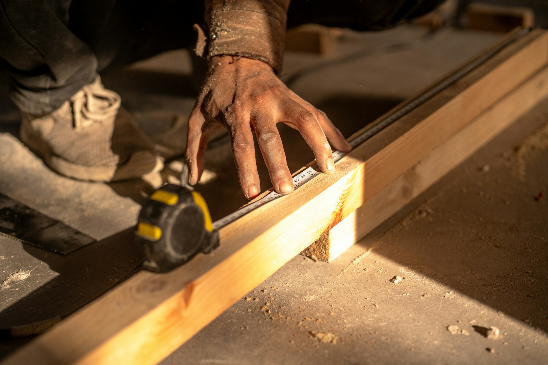 carpenter's hands at work