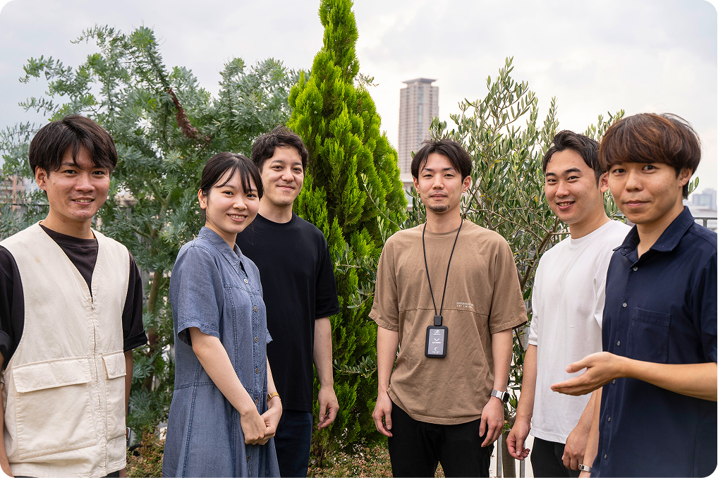 株式会社KIYONOの採用サイトのファーストビューの写真（社員の写真1）