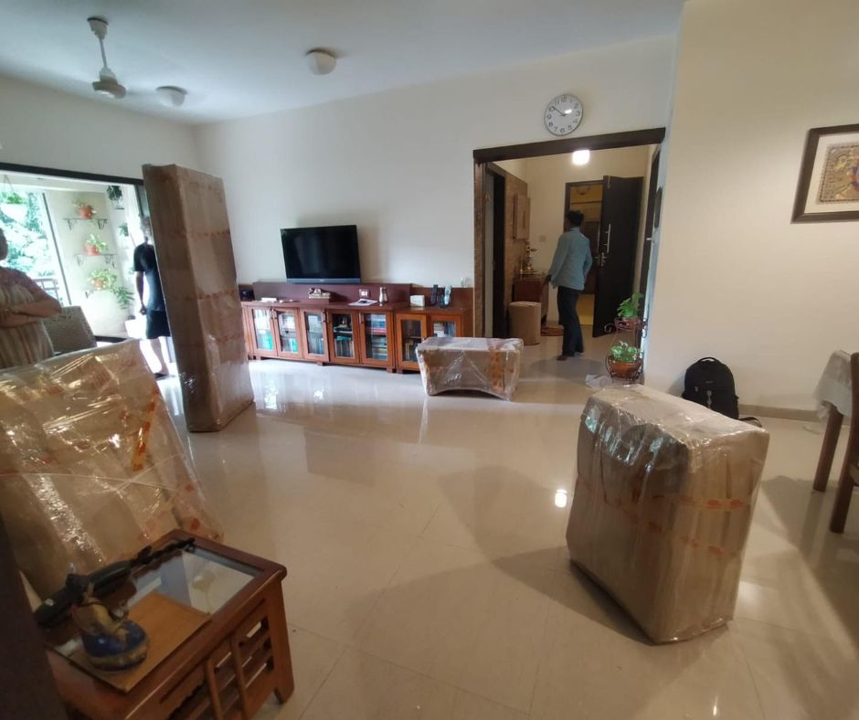 items being packed by removalist company