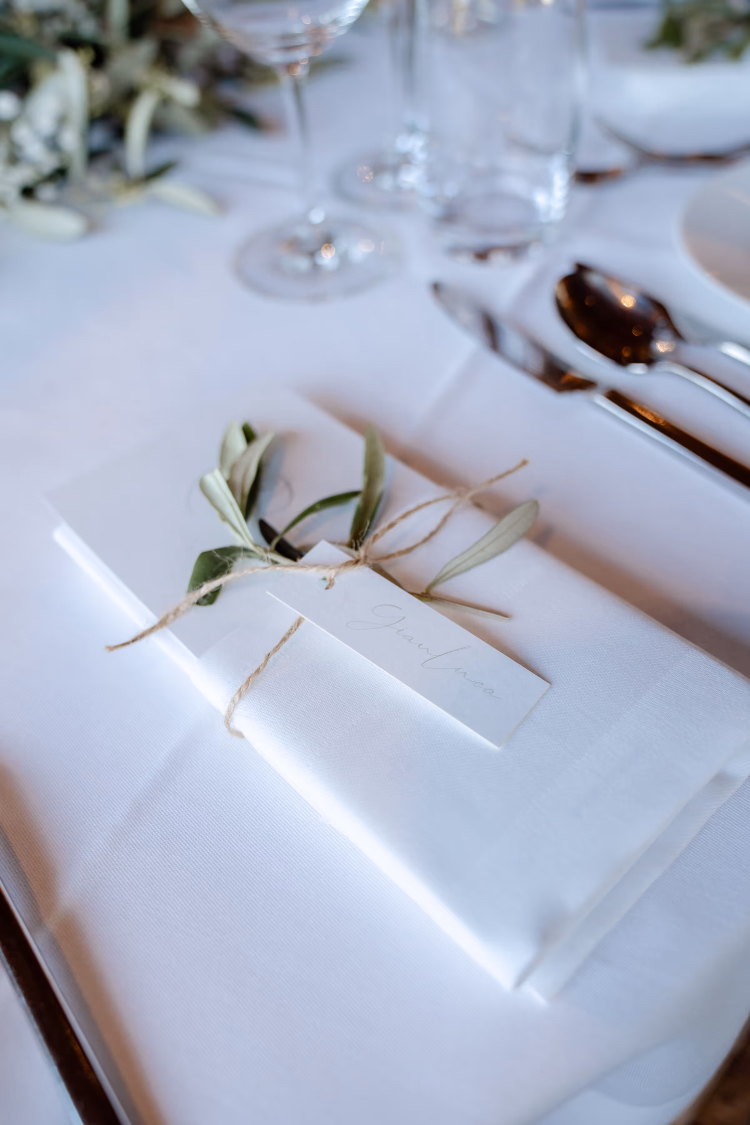 Tischdekoration für eine Hochzeit.