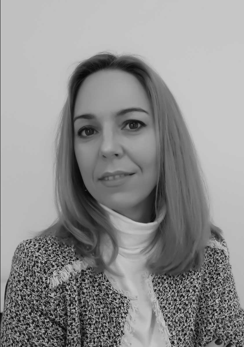 Portrait von Geschäftsführerin Branislava Mackovic