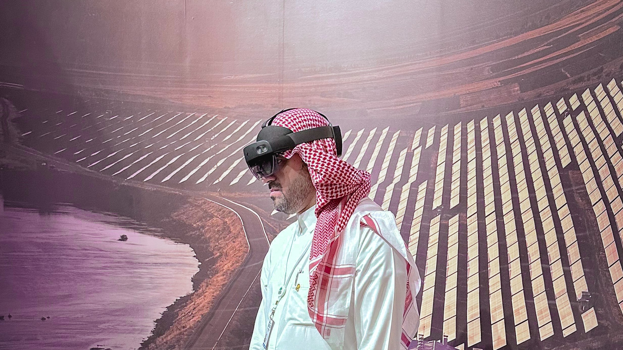 Participant equipped with a HoloLens headset discovering the solar park and the Kaleköy dam in mixed reality, a project of the Islamic Development Bank