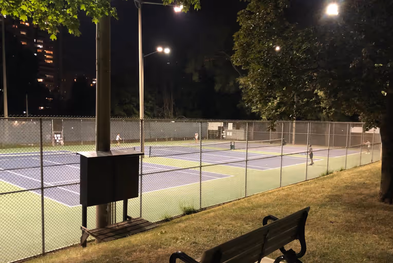 Davisville Tennis Club