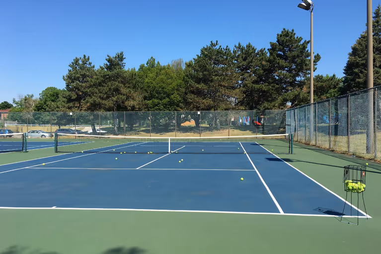 Iroquois Tennis Club