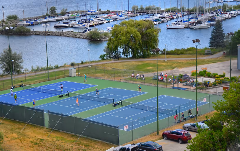 Lakeshore Racquet Club