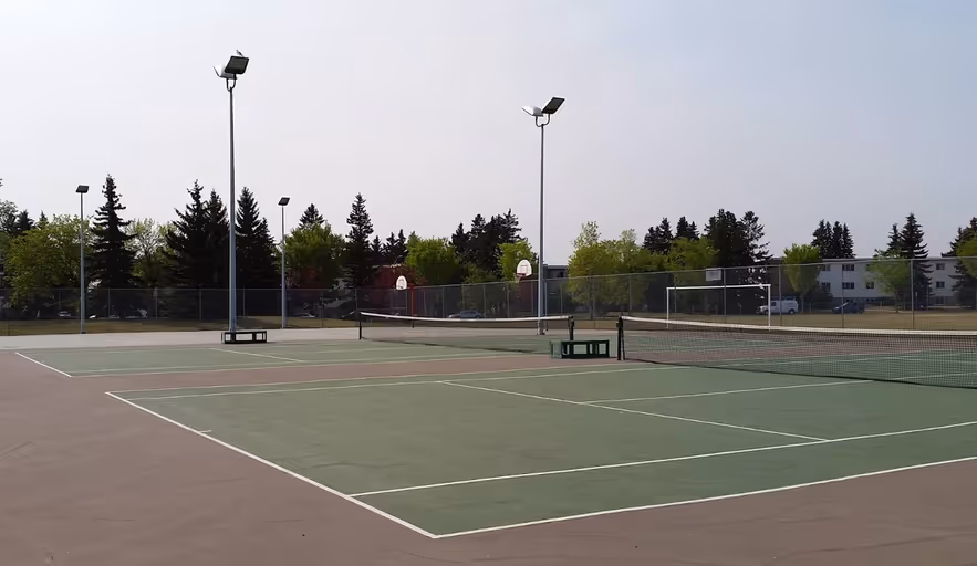 McQueen Park Tennis Courts