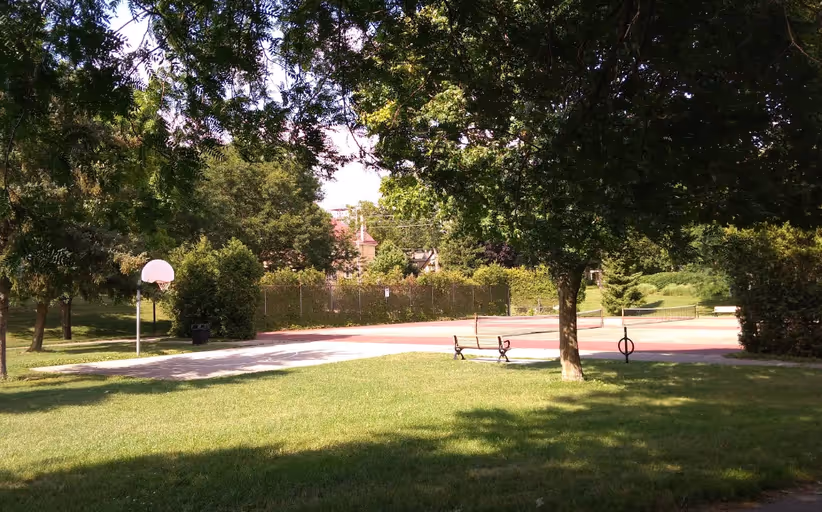 Piccadilly Park