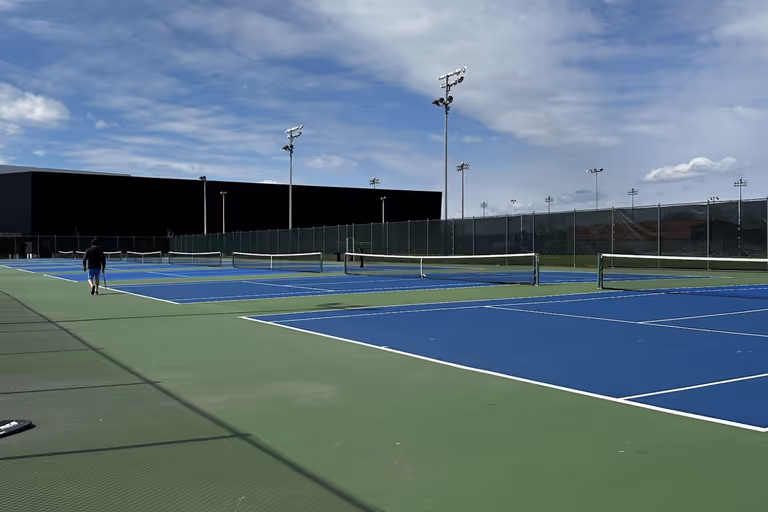 Parc Marcel-Laurin tennis courts